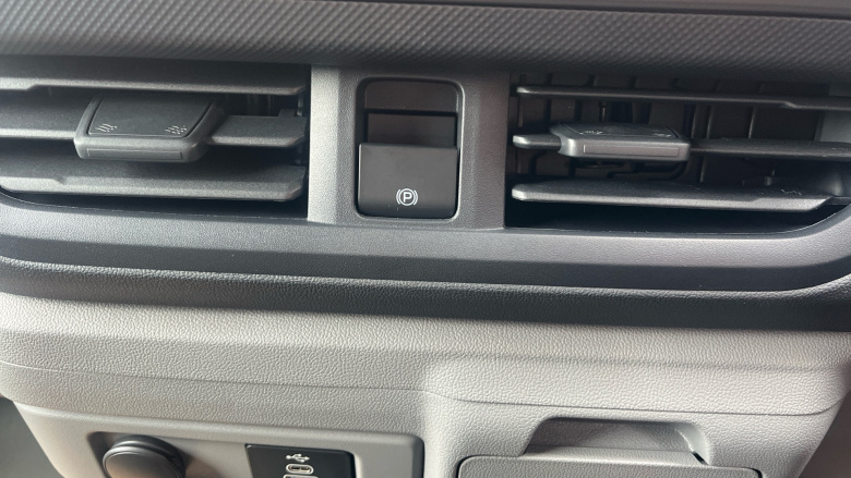 Ford Transit Custom 320 L1 Diesel Fwd 2.0 EcoBlue 136ps H1 Van Trend